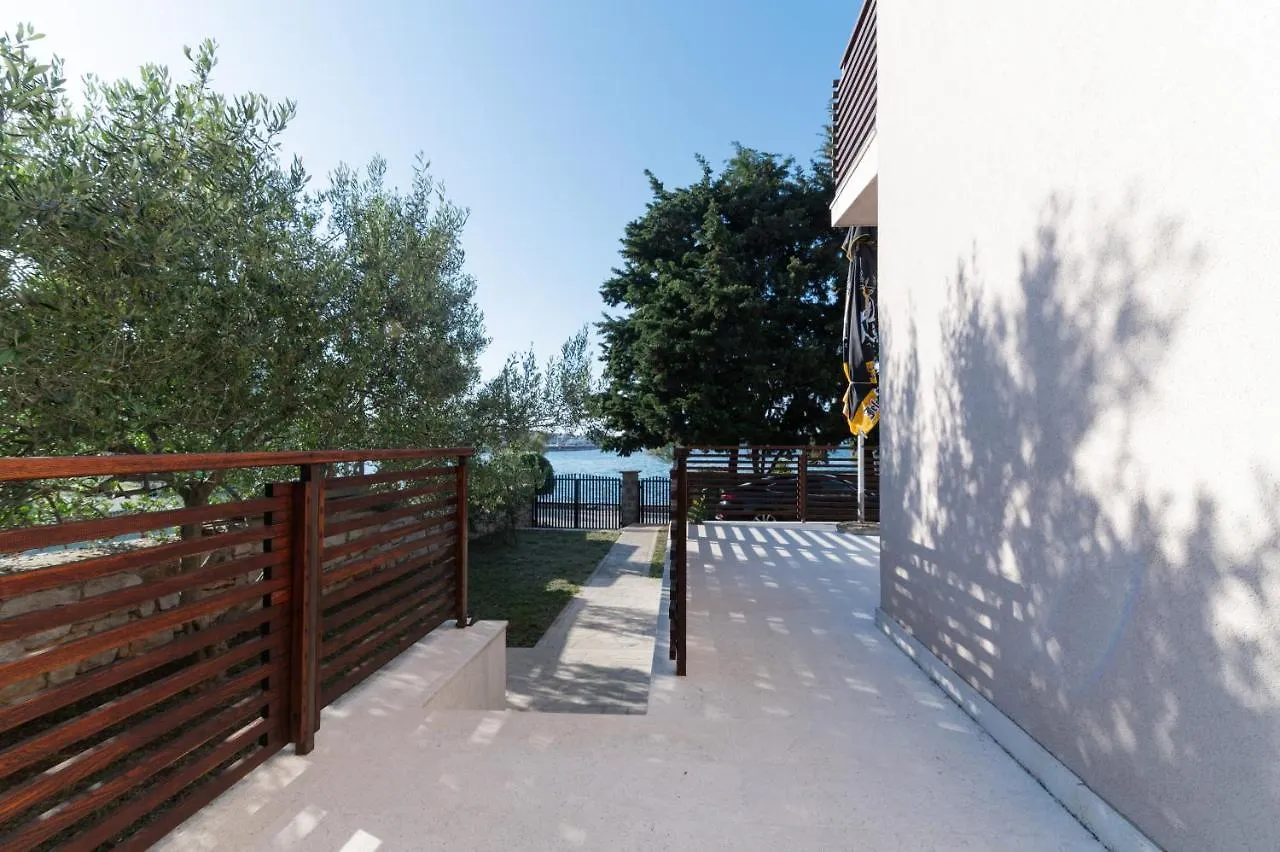 Apartments By The Sea Preko, Ugljan - 20210 Preko